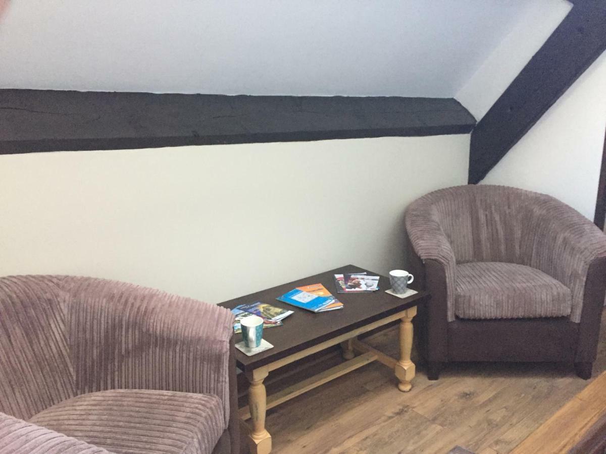 Bed and Breakfast No 3 Route De Lingramiere La Ferte-Mace Esterno foto